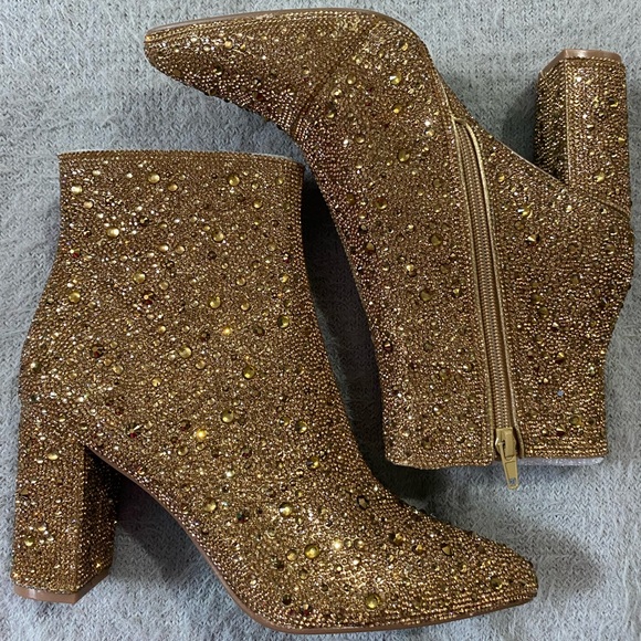 BETSEY JOHNSON • SB-Cady Bootie • Gold Glitter - Picture 6 of 13